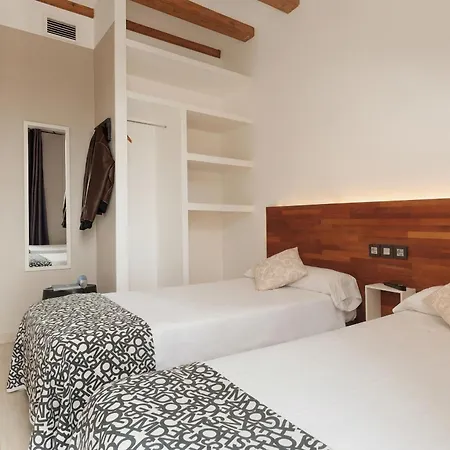 City Center Two Bedrooms Apartment, In A 1870'S Full Renewed Building-2