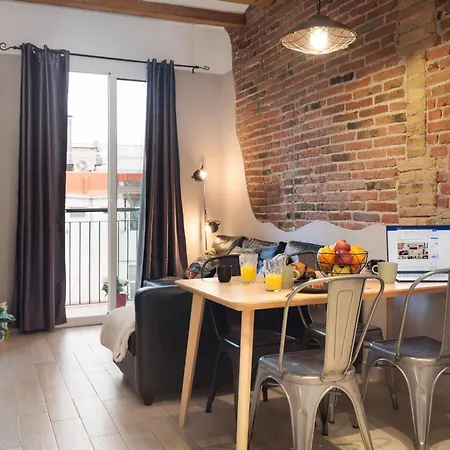 City Center Two Bedrooms Apartment, In A 1870'S Full Renewed Building-3
